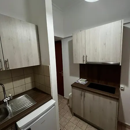 Kouros Center Apartment