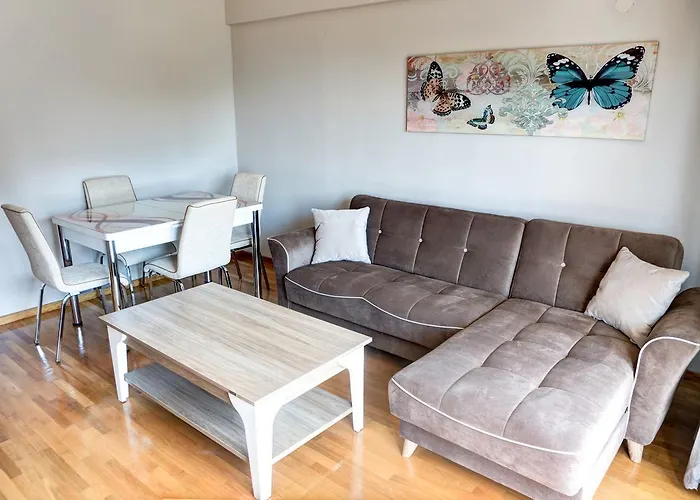 Kouros Center Καβάλα